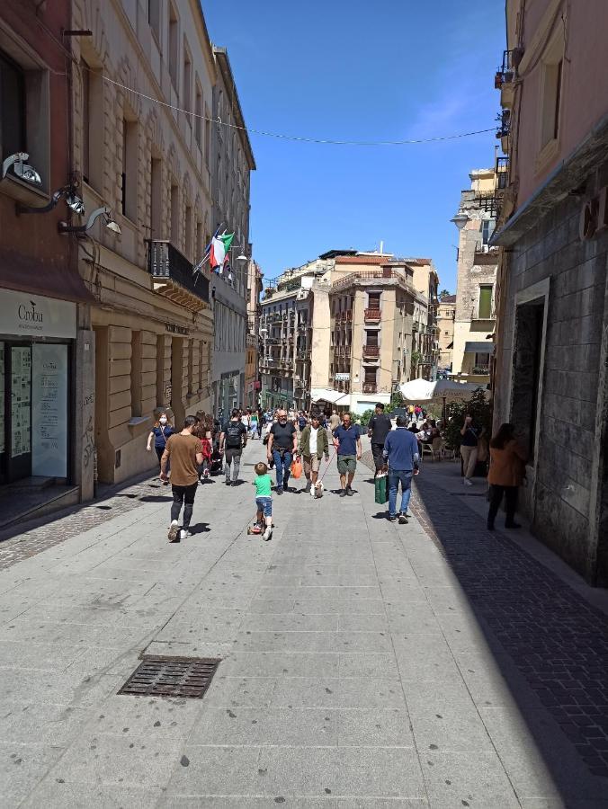 La Casetta Nel Centro Cagliari Exterior foto